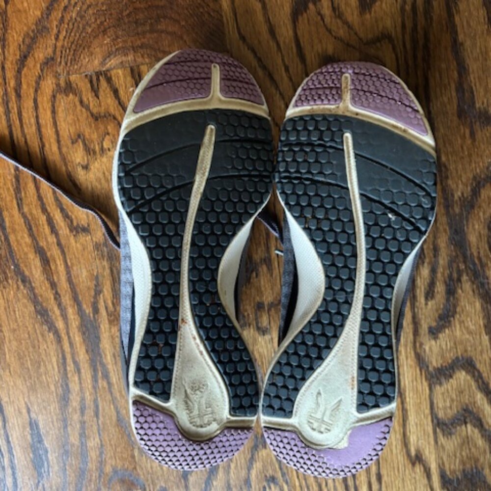 Women's Kuru Quantum sneakers size 8 - Picture 3 of 4